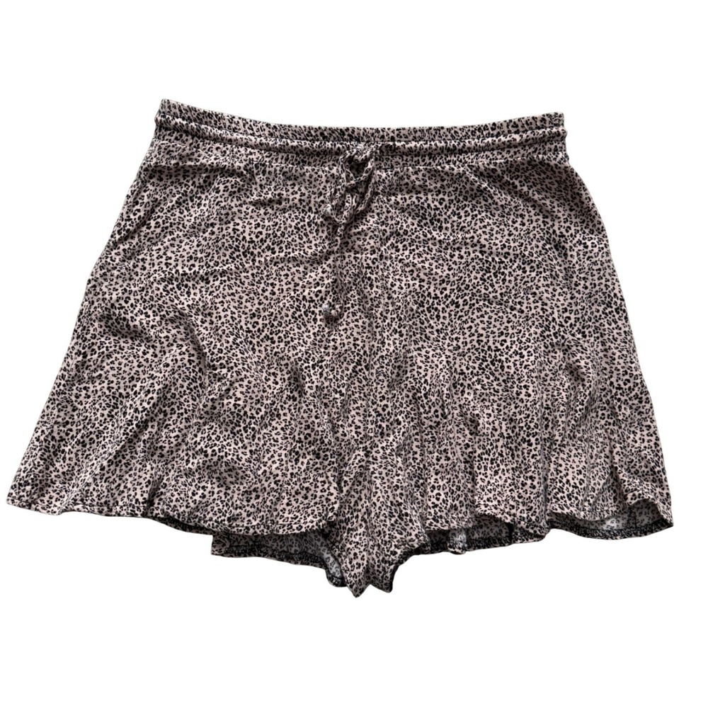 Urban Romantics Leopard Print Shorts Women's Medium‎ Elastic Waist Drawstring